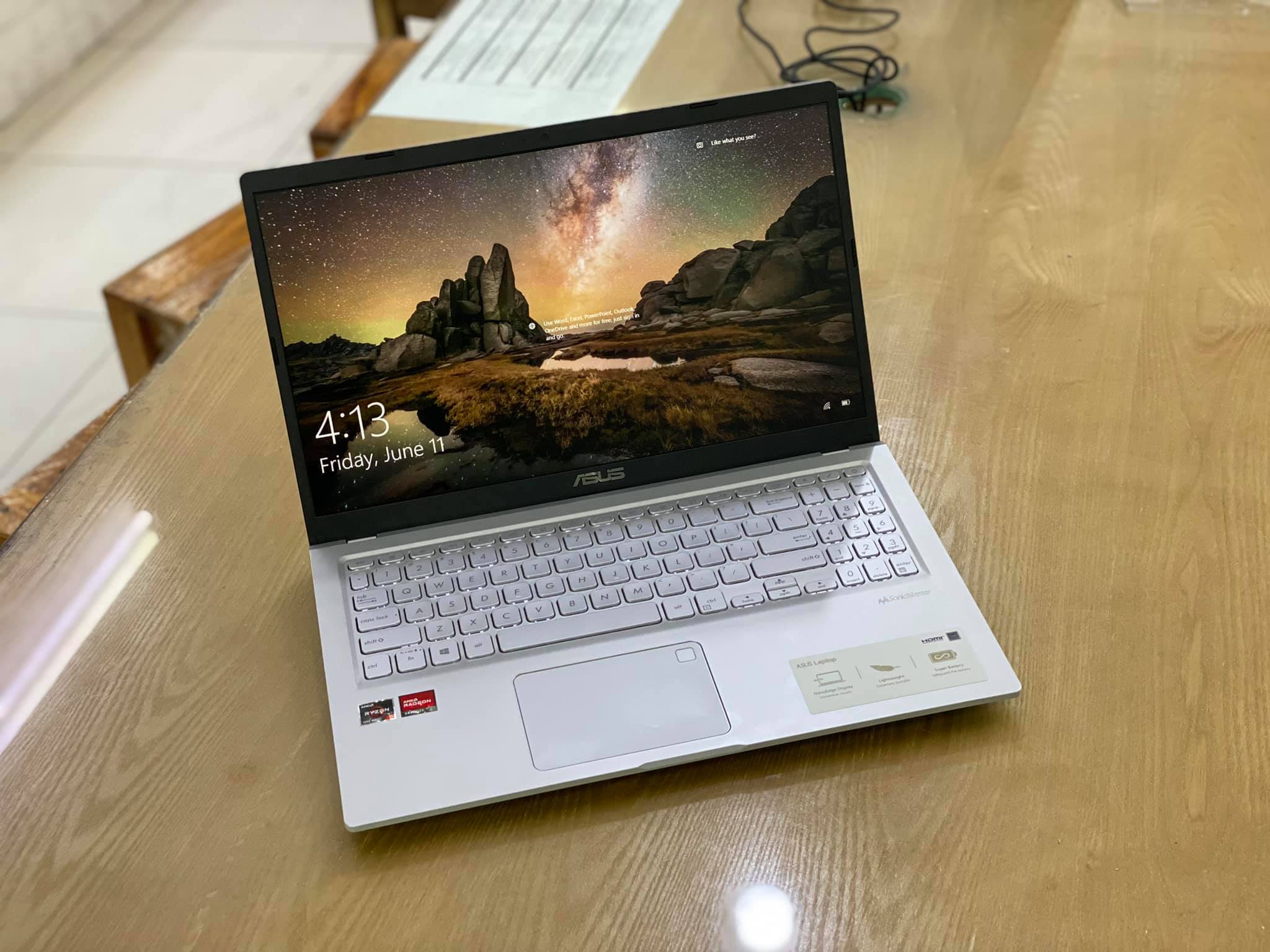 Laptop ASUS Vivobook 15 M515-1.jpeg